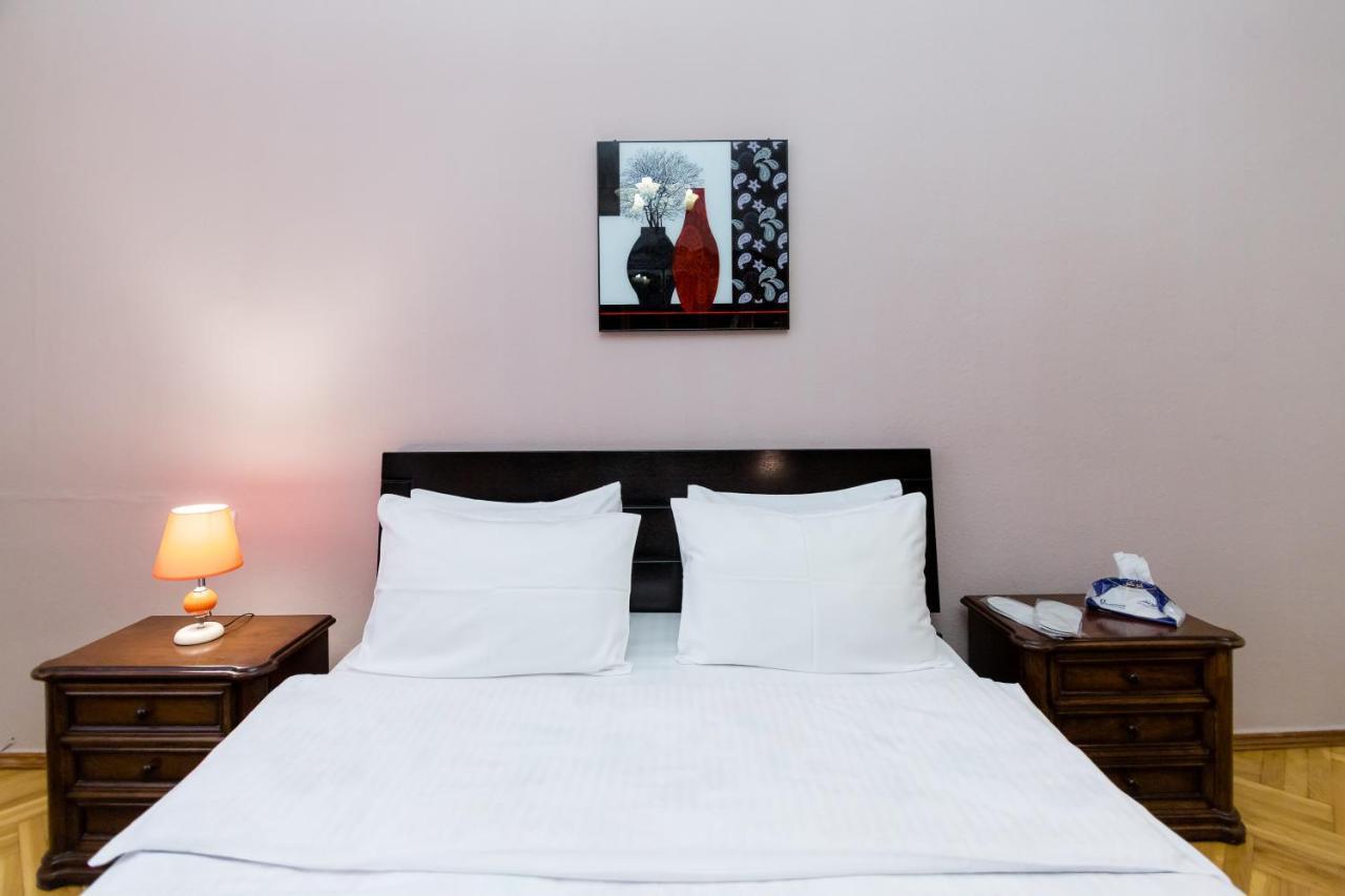 Apartment Gallery Rustaveli 1 Tbilisi Luaran gambar